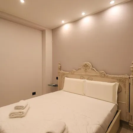 Modern Deluxe Oasis - 10 Min To Center, 2 Suites, Ac & Wi-fi Appartamento Roma
