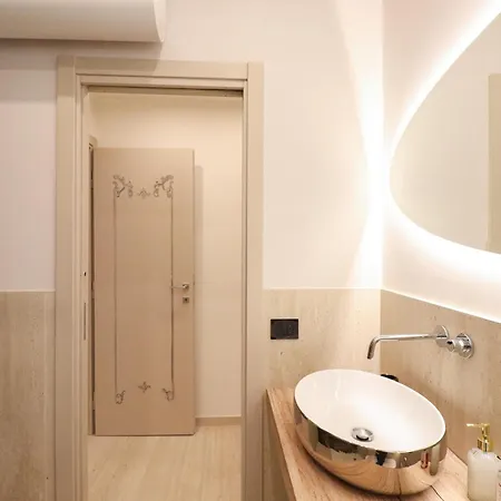 Modern Deluxe Oasis - 10 Min To Center, 2 Suites, Ac & Wi-fi Roma