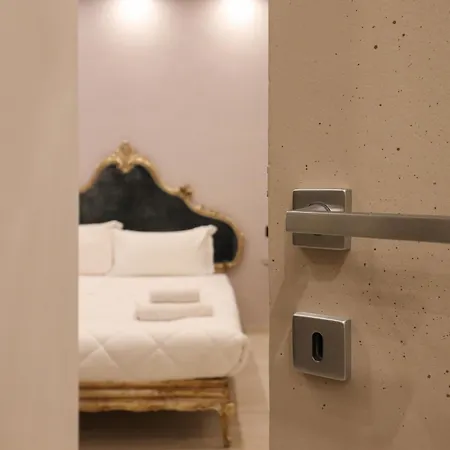 Modern Deluxe Oasis - 10 Min To Center, 2 Suites, Ac & Wi-fi