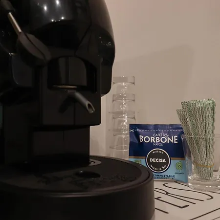 Modern Deluxe Oasis - 10 Min To Center, 2 Suites, Ac & Wi-fi * Roma